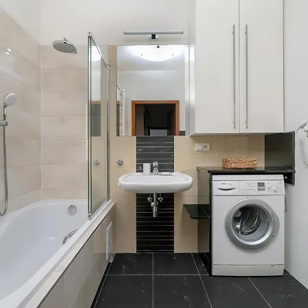 Apartament Nad Warta Z Parkingiem W Poznaniu By Renters アパート *