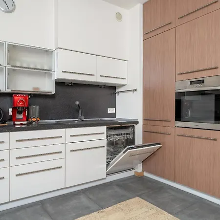 アパート Apartament Nad Warta Z Parkingiem W Poznaniu By Renters ポズナン