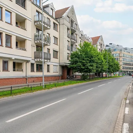 Apartament Nad Warta Z Parkingiem W Poznaniu By Renters ポズナン
