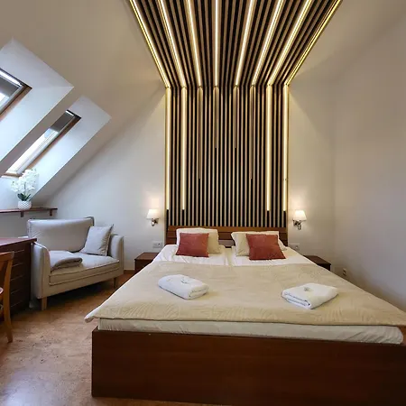 Apartament Nad Warta Z Parkingiem W Poznaniu By Renters ポズナン